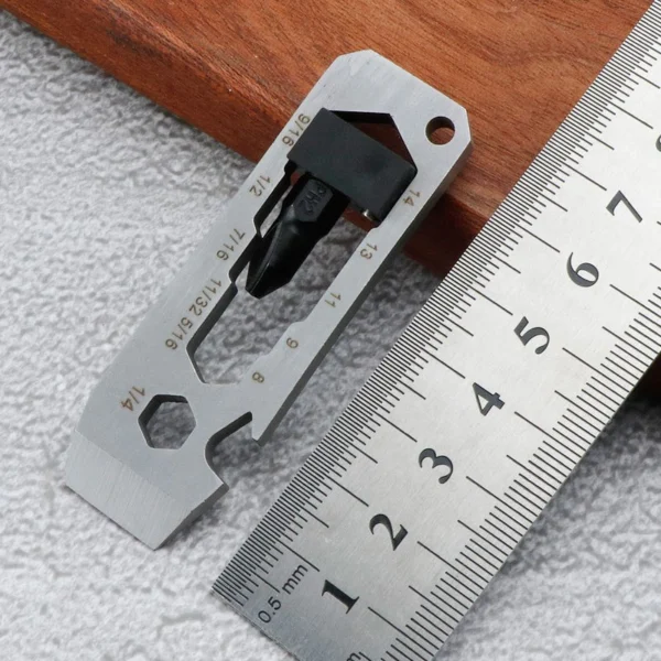 Multi functional outdoor small tool